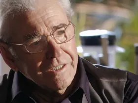 Samuel (Juca de Oliveira) terá reencontro com Dionísio (Sérgio Mamberti) em Flor do Caribe (Foto: Reprodução/Globo)