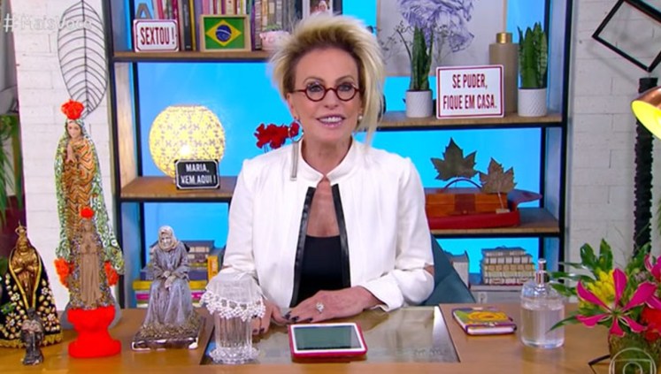 Ana Maria Braga recebe Luciano Huck (Foto: Reprodução)