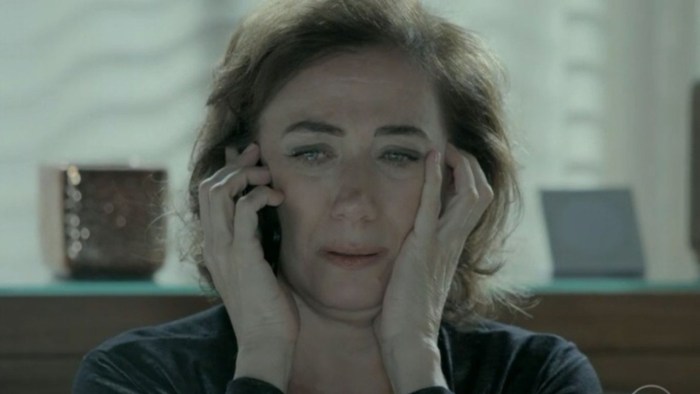 Maria Marta denuncia José Alfredo em Império e comendador é preso pela polícia (Foto: Reprodução)