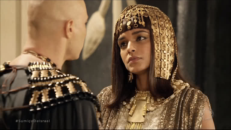 Kamesha e Sheshi têm discussão calorosa em Gênesis (Foto: Reprodução / Record TV)