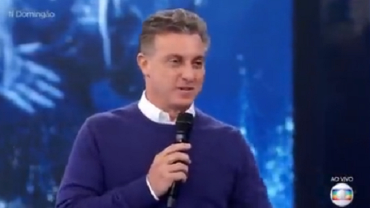 Luciano Huck comenta peso de Marília Mendonça durante homenagem (Foto: Reprodução)