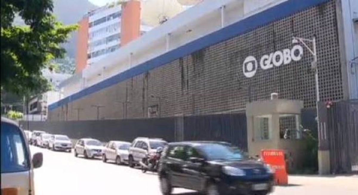 Globo anuncia o fechamento de empresa e funcionários são todos mandados para a rua do dia para a noite (Foto: Reprodução)