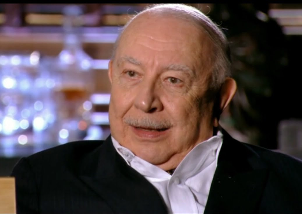 Dionísio (Sérgio Mamberti) (Foto: Reprodução / Globo)