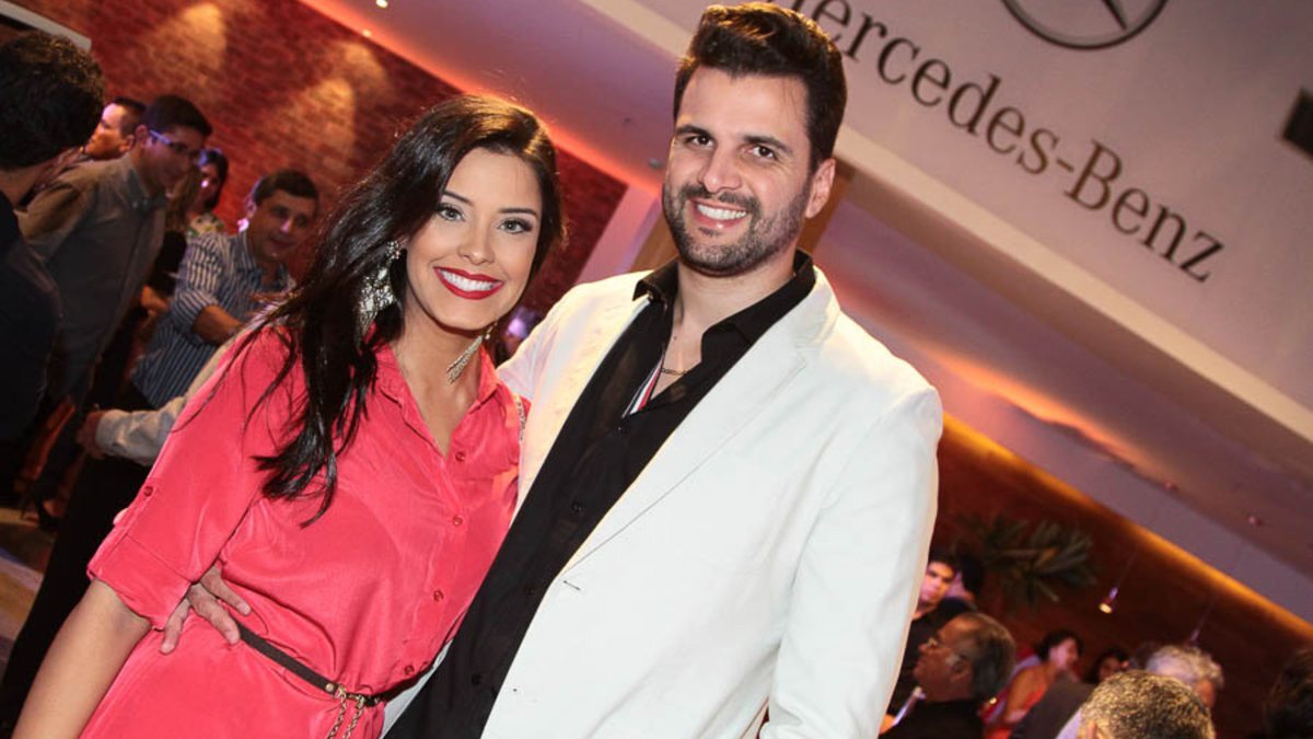 Ex-BBB Ivy Moraes e Rogério Fernandes, seu marido (Foto: Reprodução)