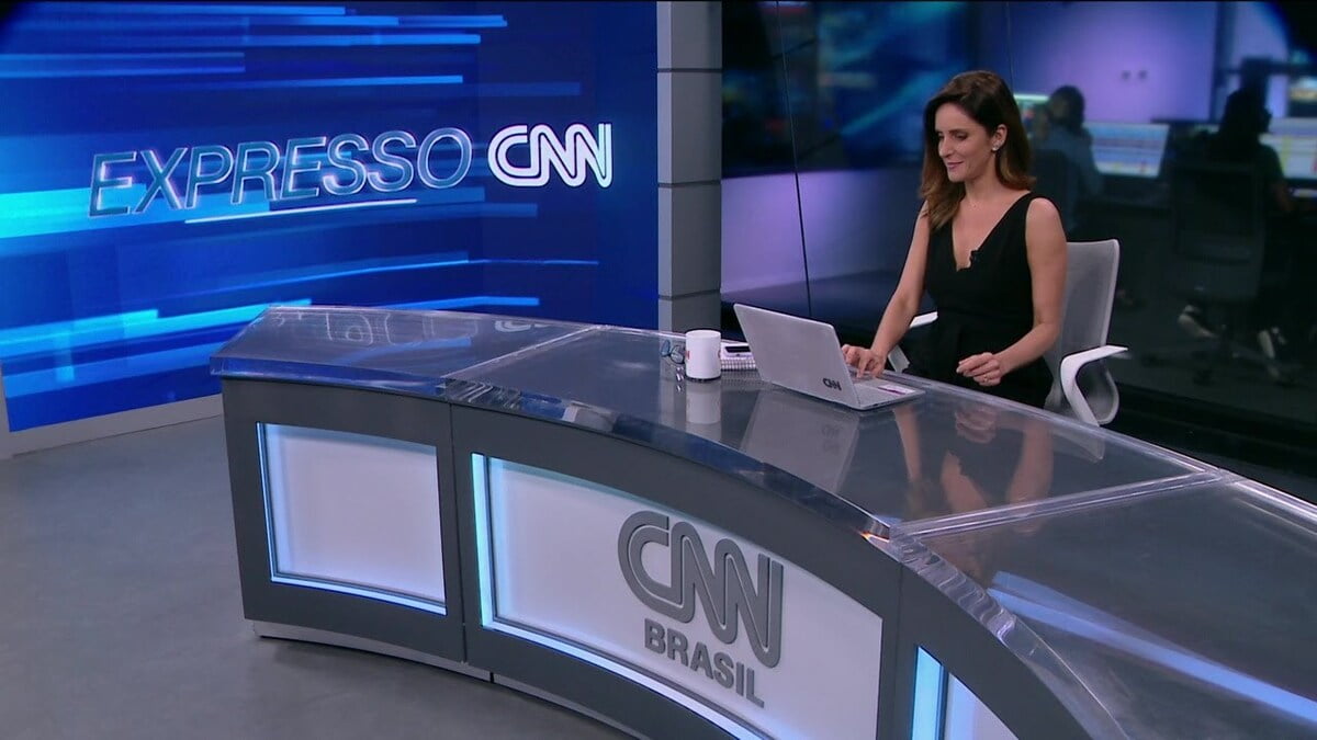 Monalisa Perrone no comando do Expresso CNN (Foto: Reprodução)