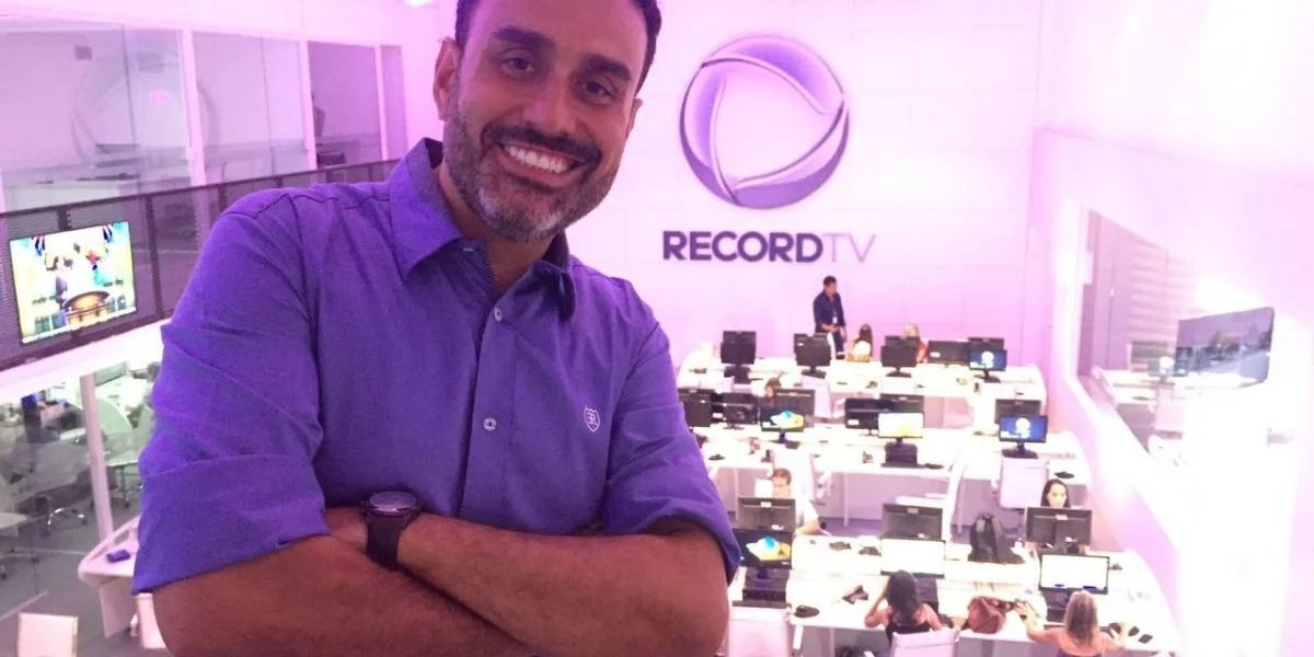 Fábio Ramalho, apresentador da Record (Foto: Reprodução)
