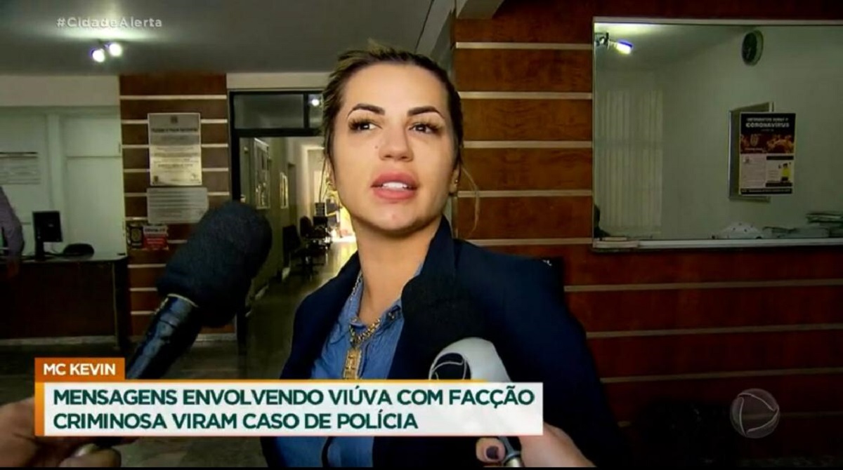 Deolane Bezerra, esposa do MC Kevin, foi na polícia denunciar comentários (Foto: Reprodução)