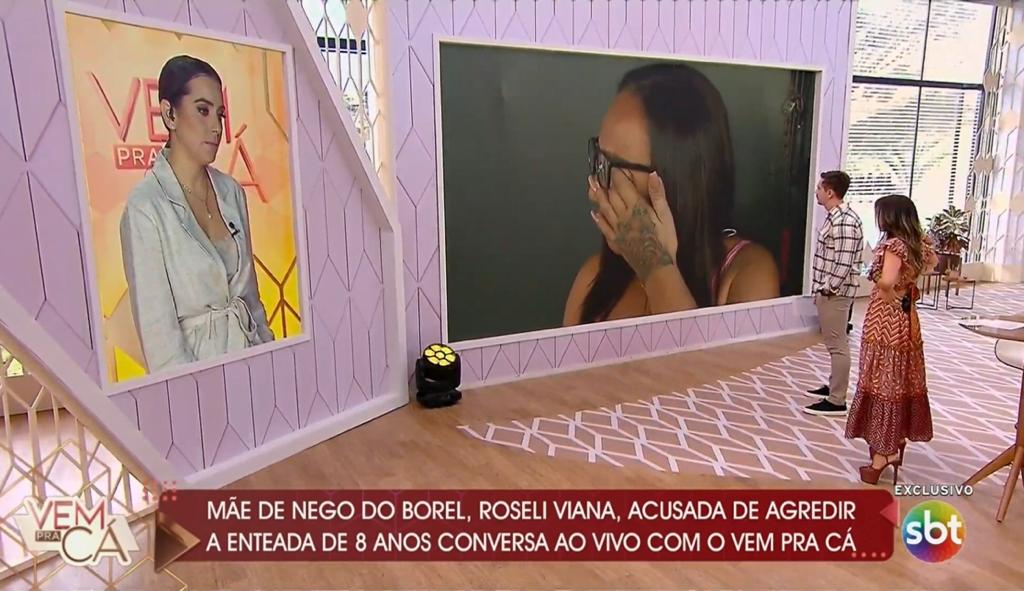 Mãe de Nego do Borel desaba ao vivo no Vem Pra Cá, do SBT (Foto: Reprodução)