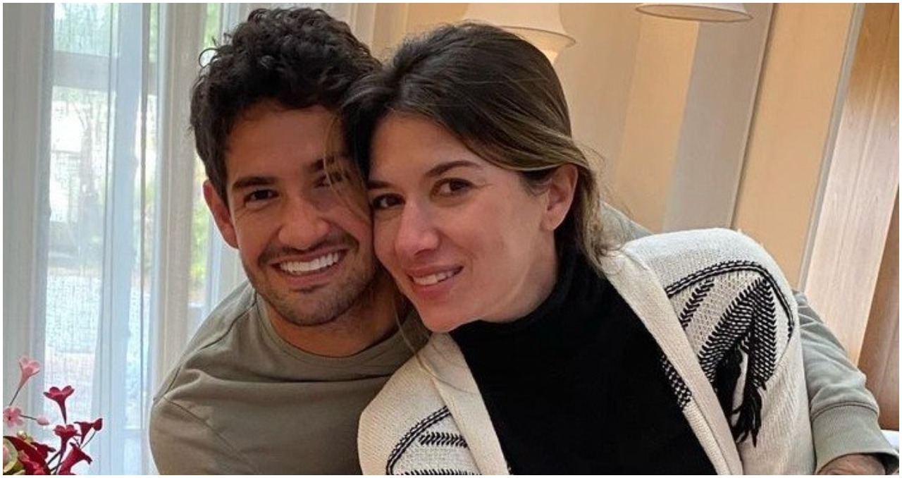 Alexandre Pato compartilha clique junto de sua esposa, Rebeca Abravanel