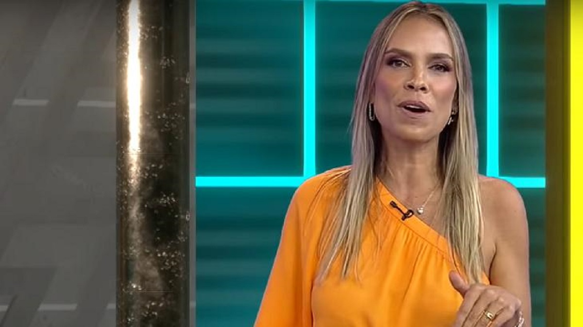 Lígia Mendes da RedeTV pediu para sair do TV Fama (Foto: Reprodução)