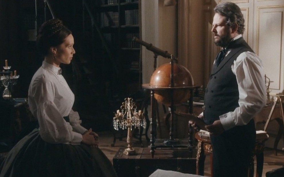 Luísa e Dom Pedro II em cena de Nos Tempos do Imperador (Foto: Reprodução)