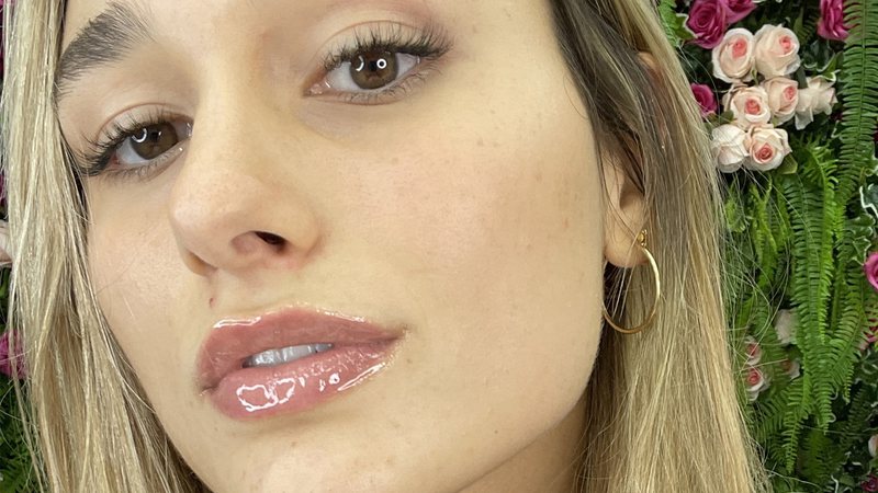 Sasha Meneghel mostra o resultado do procedimento que fez nos lábios (Foto: Reprodução)