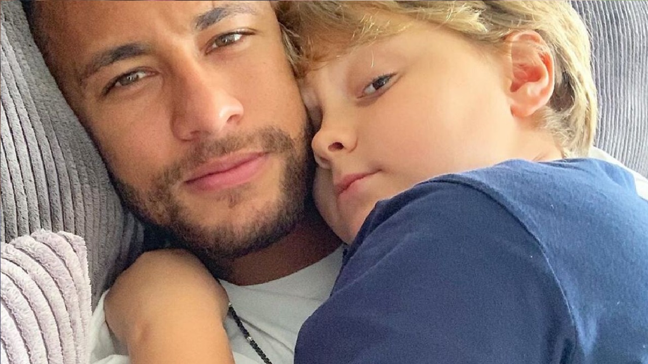 O jogador Neymar e seu filho, Davi Lucca (Foto: Reprodução)
