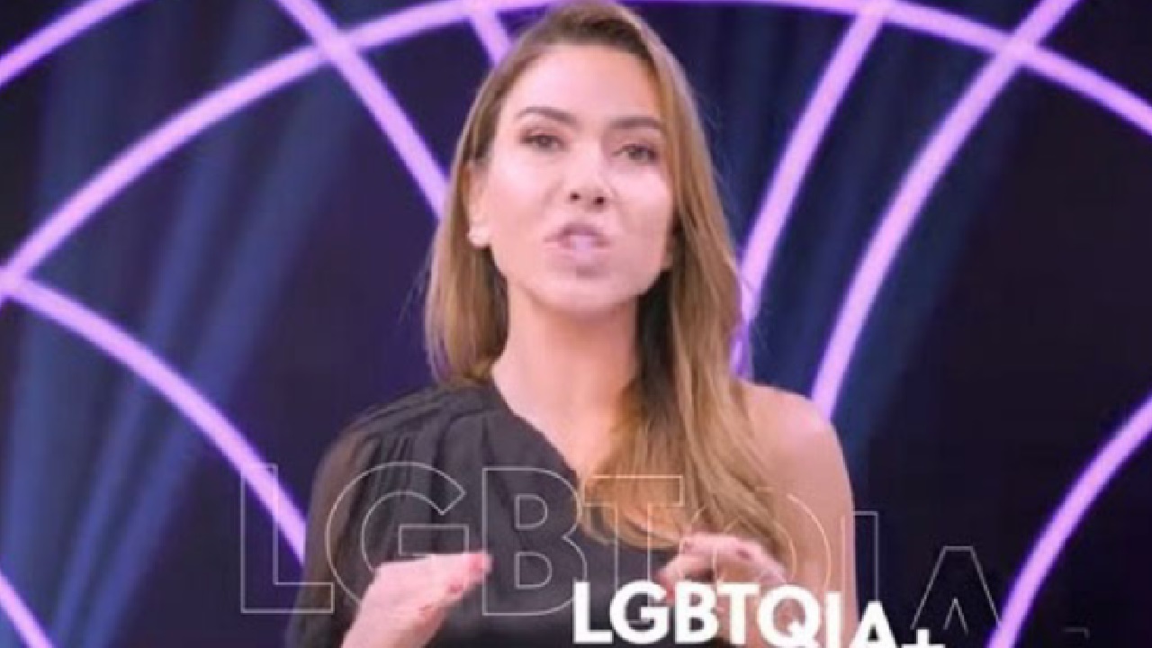 A apresentadora do SBT, Patrícia Abravanel no comercial contra homofobia (Foto: Reprodução)