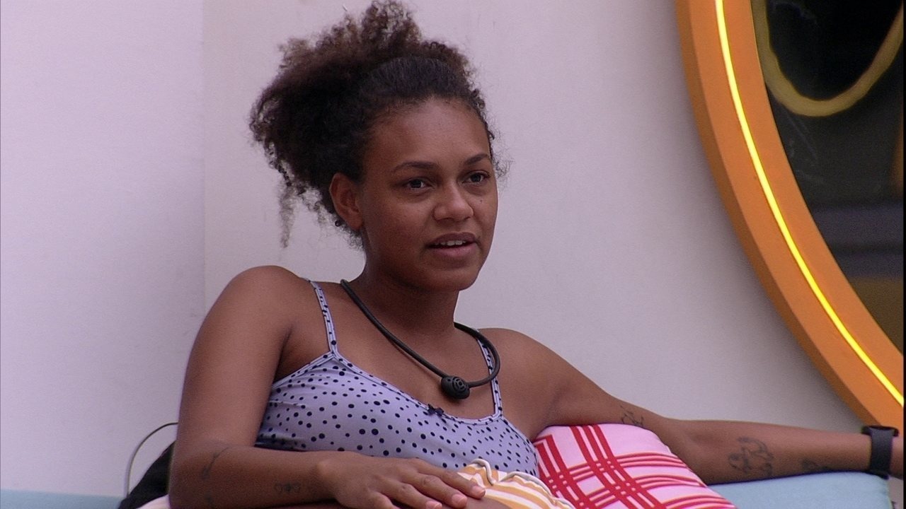 Jessi confessa está magoada após algumas atitudes de Douglas Silva no BBB22 (Foto: Reprodução)