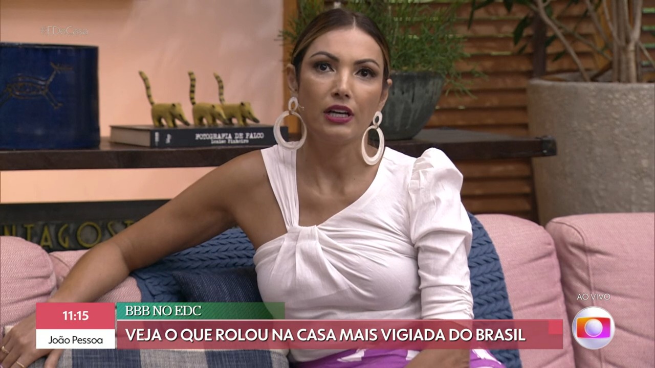 Patrícia Poeta no comando do É de Casa (Foto: Reprodução / Globo)