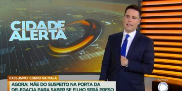 Luiz Bacci no Cidade Alerta (Foto: Reprodução / Record)