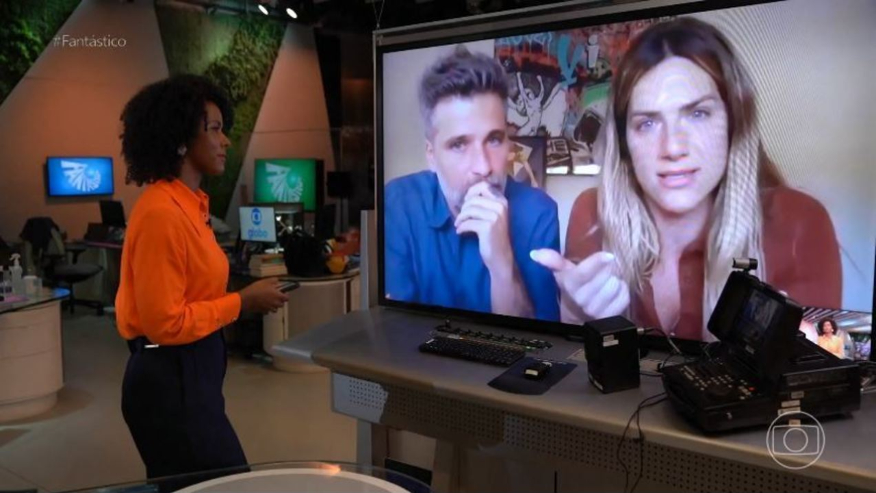 Maju Coutinho entrevista Bruno Gagliasso e Giovanna Ewbank. (Foto: Reprodução/TV Globo)
