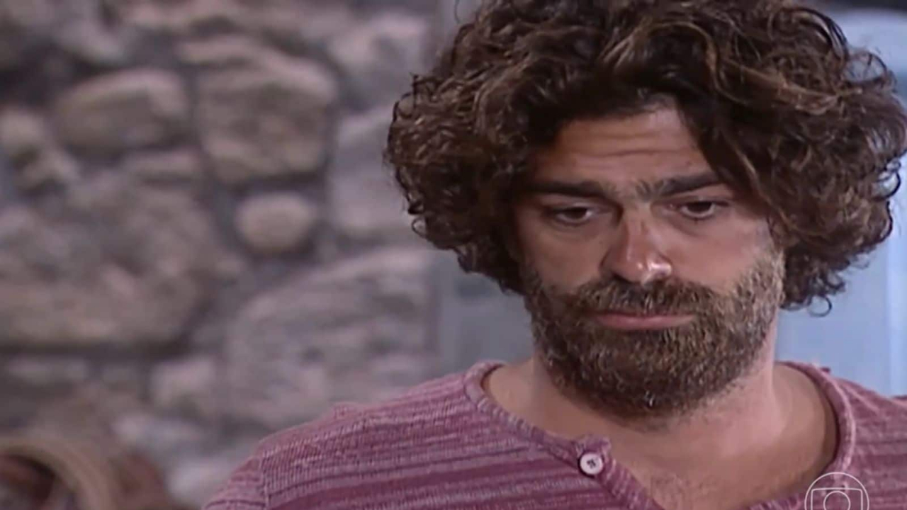 Em O Cravo e a Rosa, Petruchio acredita que seu casamento chegou ao fim. (Foto: Reprodução/TV Globo).